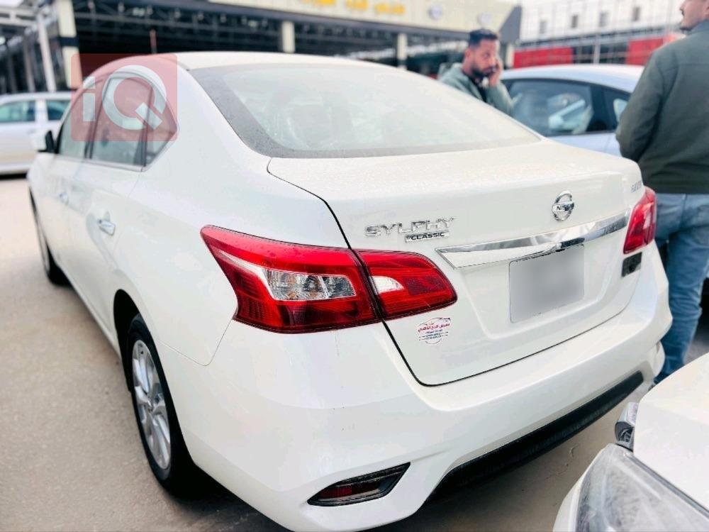 نيسان سنترا